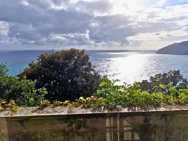 casa indipendente in vendita a Moneglia