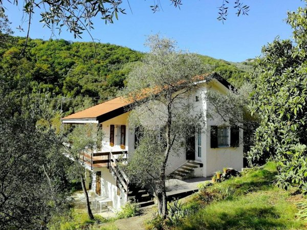 casa indipendente in vendita a Moneglia