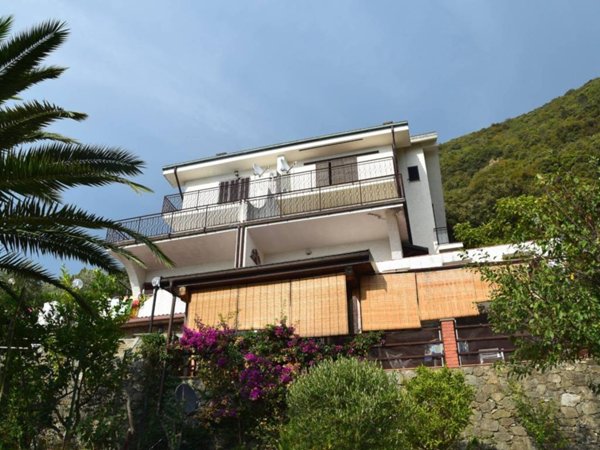 casa indipendente in vendita a Moneglia in zona Lemeglio