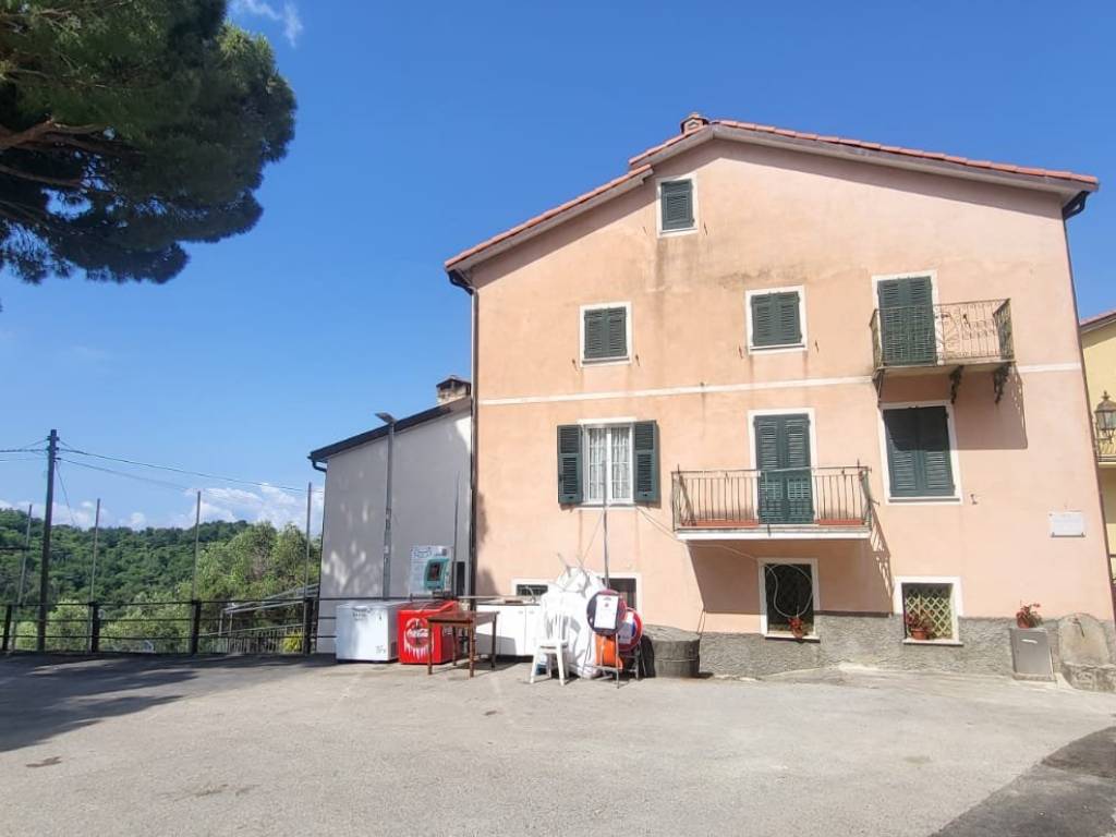 appartamento in vendita a Moneglia in zona Comeglio