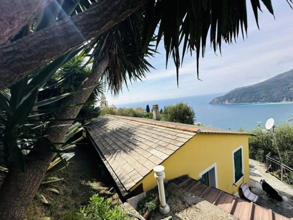 casa indipendente in vendita a Moneglia in zona Lemeglio