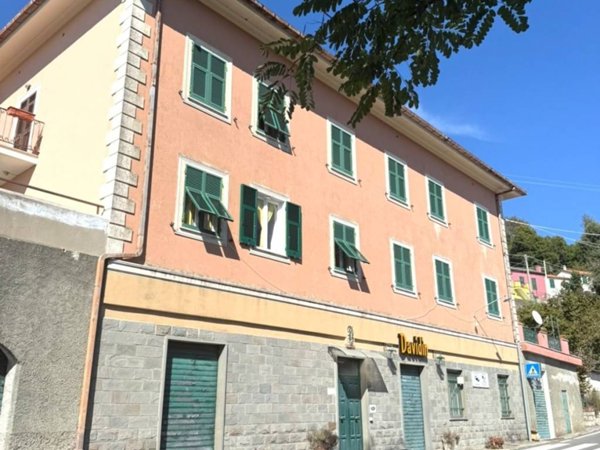 intera palazzina in vendita a Moneglia in zona Bracco