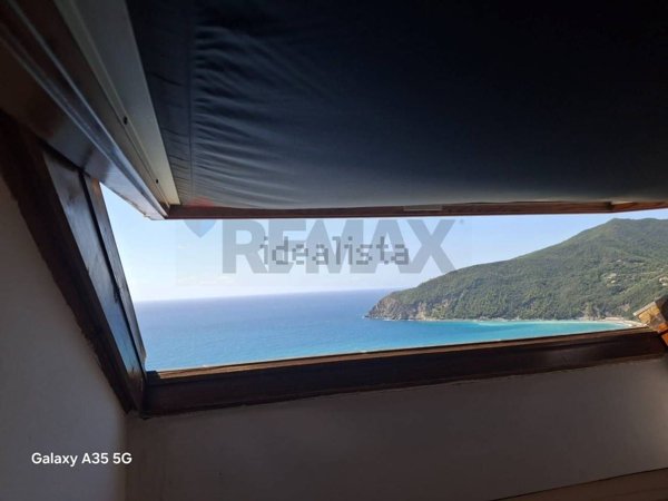 casa indipendente in vendita a Moneglia in zona Lemeglio