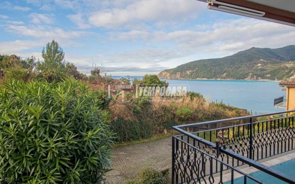 appartamento in vendita a Moneglia in zona Tessi