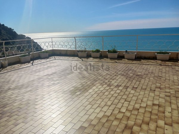 appartamento in vendita a Moneglia