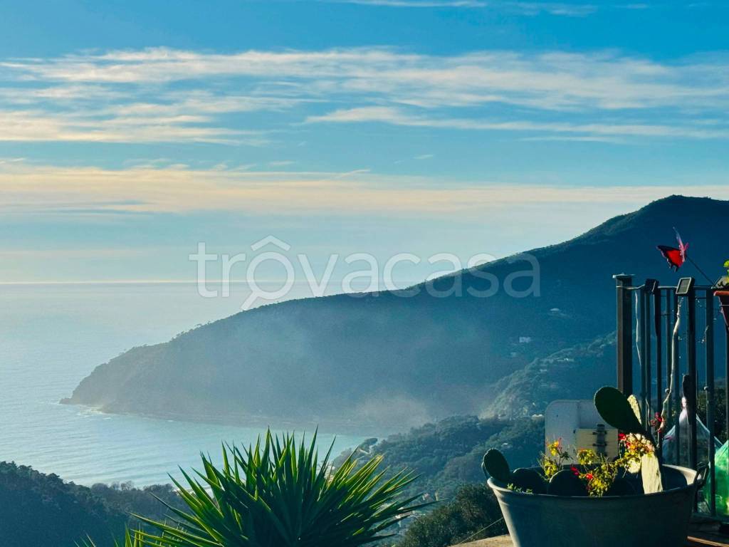 casa indipendente in vendita a Moneglia