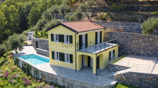 casa indipendente in vendita a Moneglia