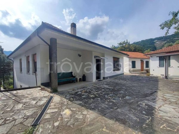 casa indipendente in vendita a Moneglia in zona Camposoprano