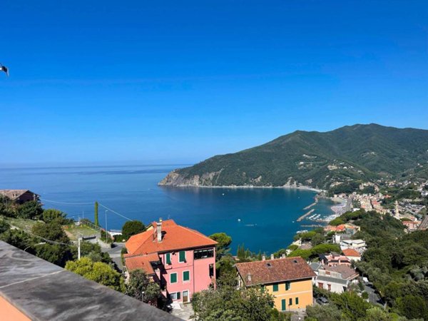 appartamento in vendita a Moneglia in zona Lemeglio
