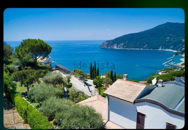 casa indipendente in vendita a Moneglia