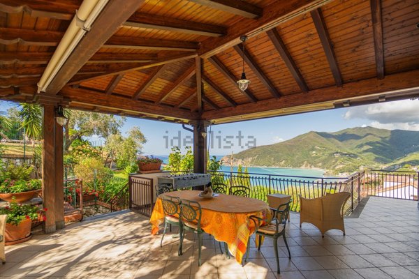 casa indipendente in vendita a Moneglia