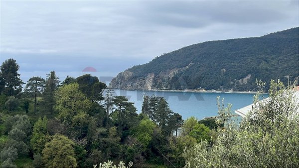 appartamento in vendita a Moneglia in zona Lemeglio
