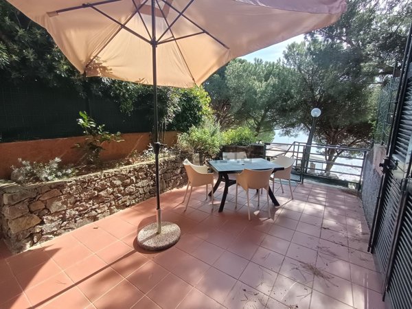 appartamento in vendita a Moneglia in zona Lemeglio