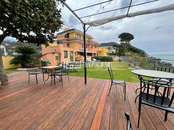 appartamento in vendita a Moneglia in zona Tessi