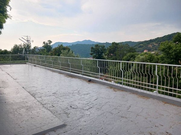 appartamento in vendita a Moneglia in zona Comeglio