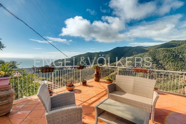 casa indipendente in vendita a Moneglia in zona Crova