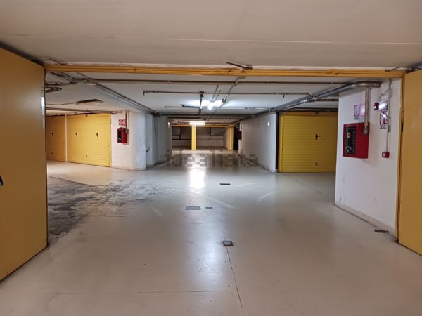 box auto in vendita a Moneglia in zona Tessi