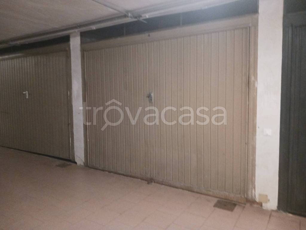 box auto in vendita a Moneglia in zona Tessi