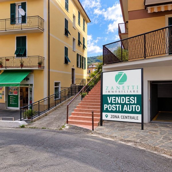 box auto in vendita a Moneglia in zona Lemeglio