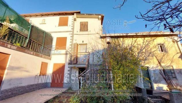 appartamento in vendita a Montoggio