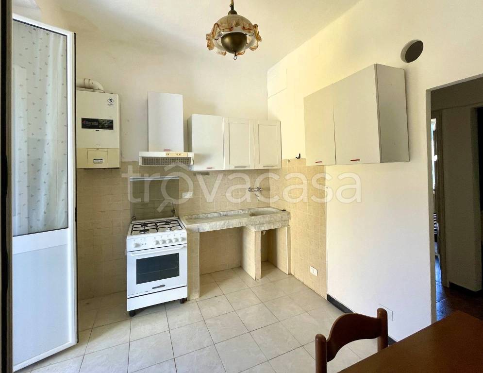 appartamento in vendita a Montoggio in zona Montoggio Centro