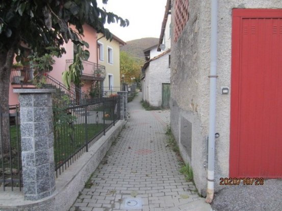 casa indipendente in vendita a Montoggio in zona Casà