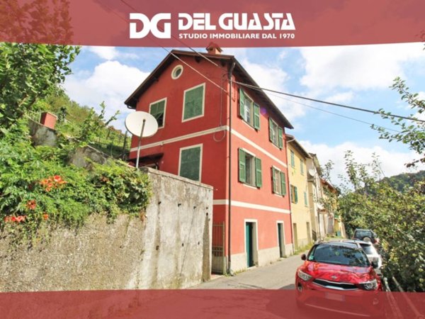 casa indipendente in vendita a Montoggio in zona Casà