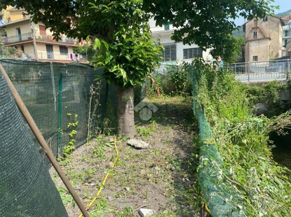 appartamento in vendita a Montoggio