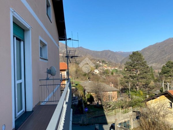 appartamento in vendita a Montoggio