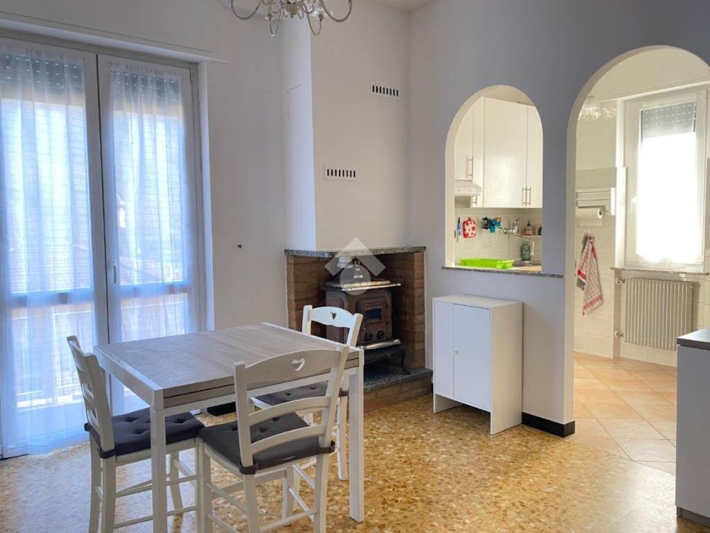 appartamento in vendita a Montoggio