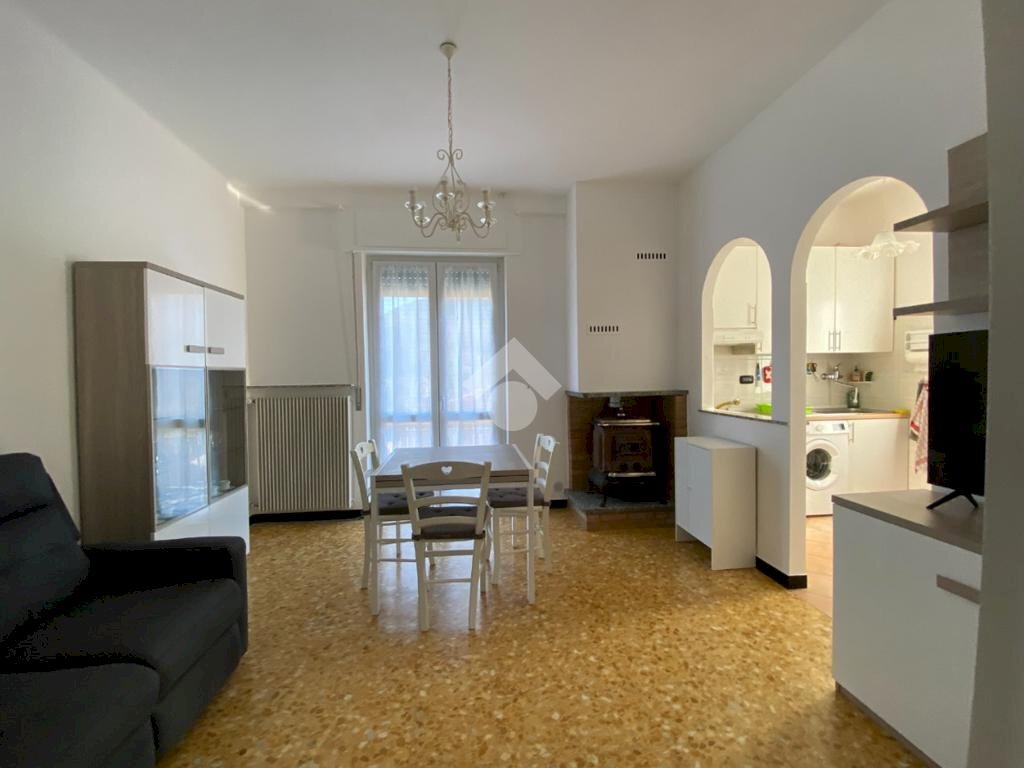 appartamento in vendita a Montoggio