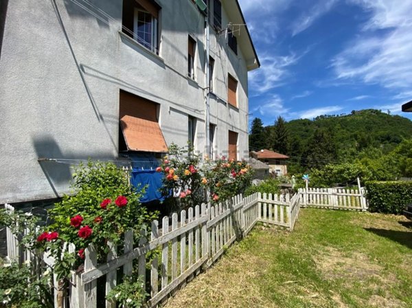 appartamento in vendita a Montoggio