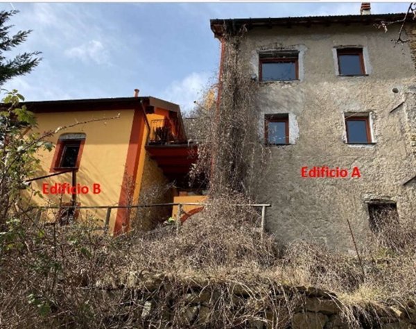 casa indipendente in vendita a Montoggio in zona Castiglione
