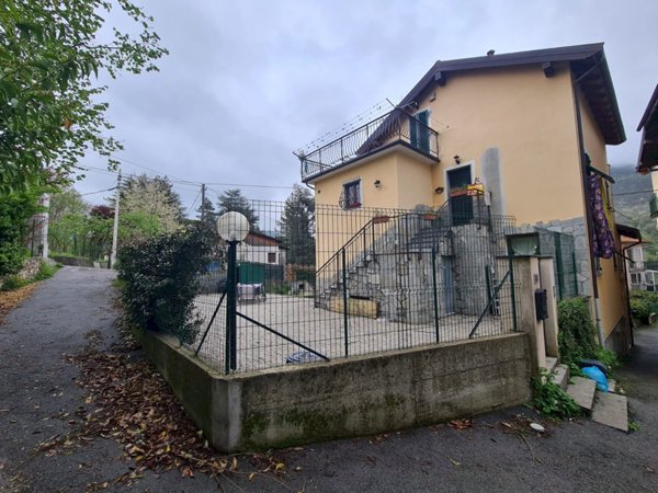 appartamento in vendita a Montoggio