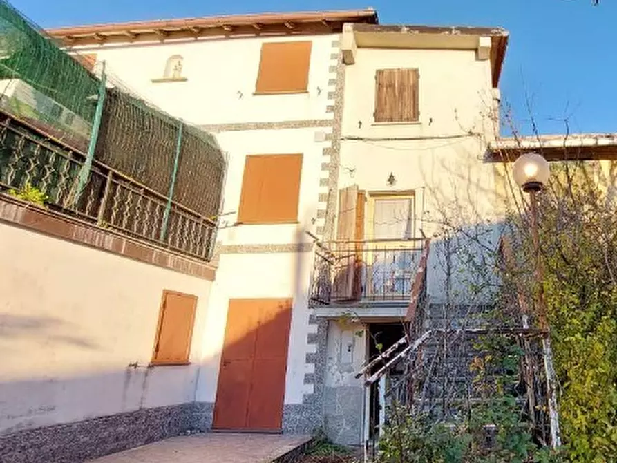 casa indipendente in vendita a Montoggio in zona Creto