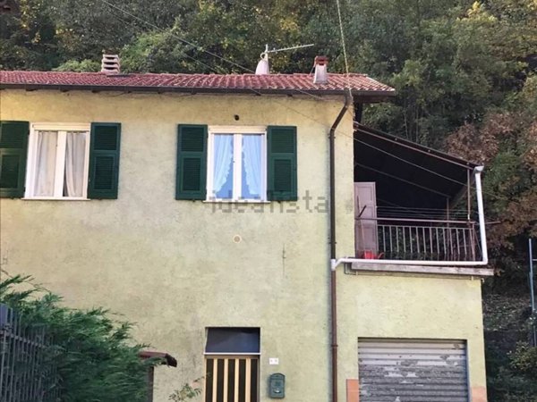 appartamento in vendita a Montoggio