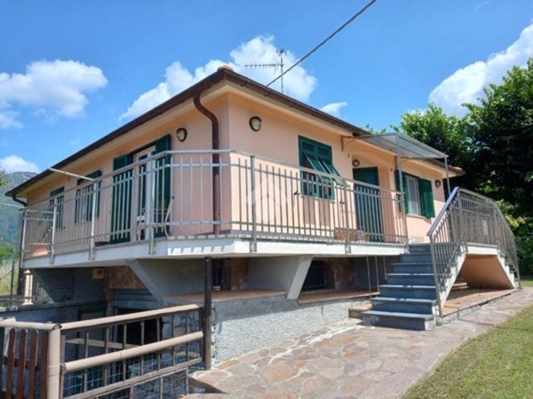 casa indipendente in vendita a Ne