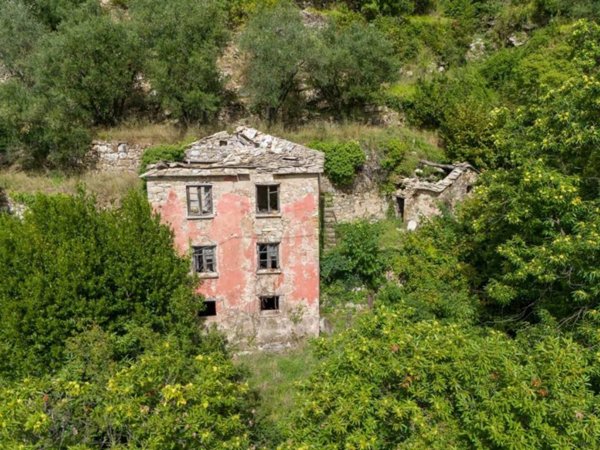 casa indipendente in vendita a Ne