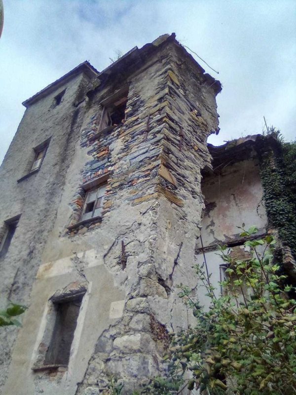 casa indipendente in vendita a Ne