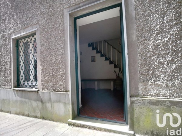 casa indipendente in vendita a Ne