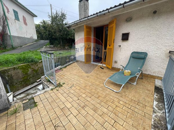 casa indipendente in vendita a Ne