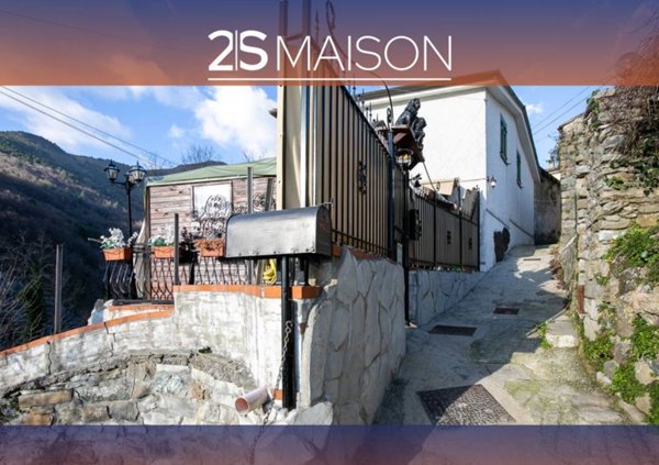 casa indipendente in vendita a Ne