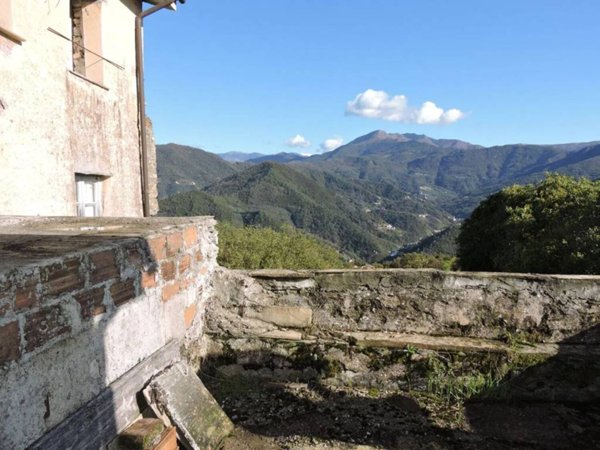 casa indipendente in vendita a Ne