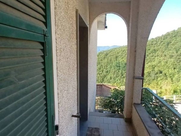 casa indipendente in vendita a Ne