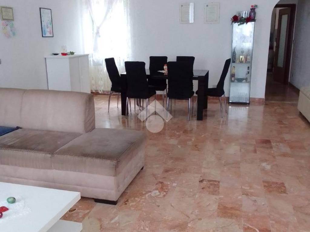 appartamento in vendita a Ne