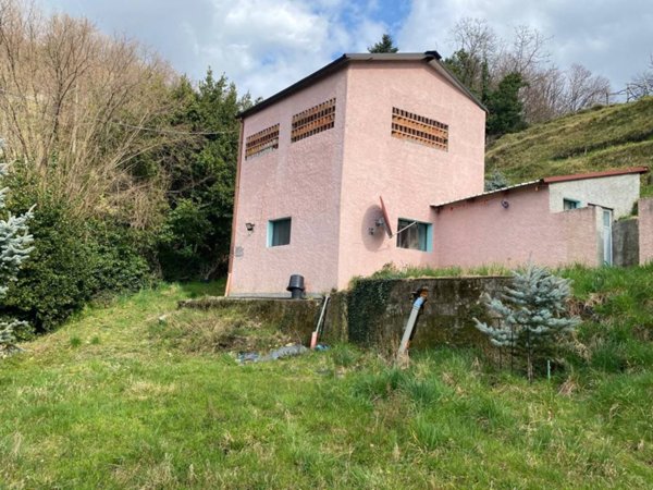 casa indipendente in vendita a Ne