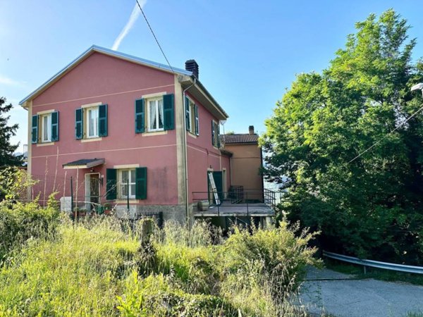 casa indipendente in vendita a Ne