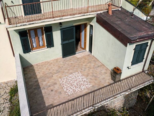 casa indipendente in vendita a Ne