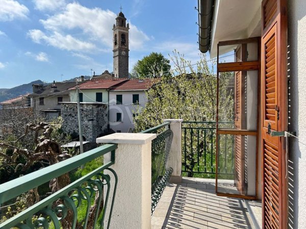casa indipendente in vendita a Ne