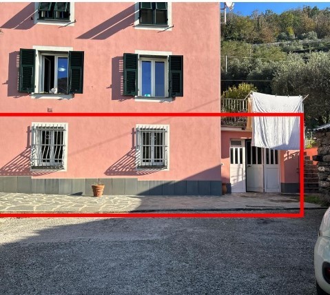 locale di sgombero in vendita a Neirone